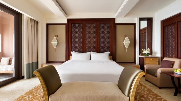 Shangri-La Al Husn, Muscat